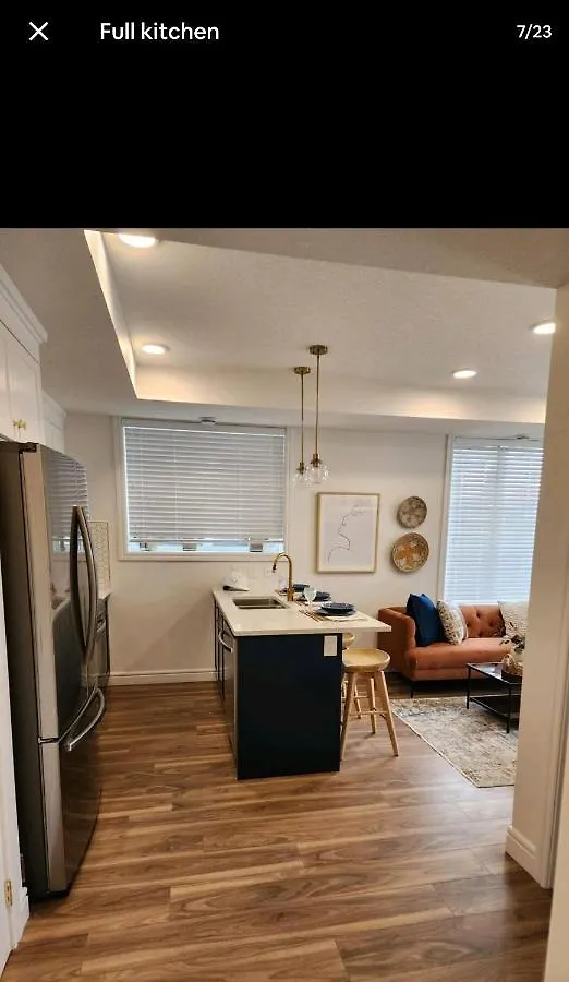 Apartment Luxury Condo Near Calgary Airport